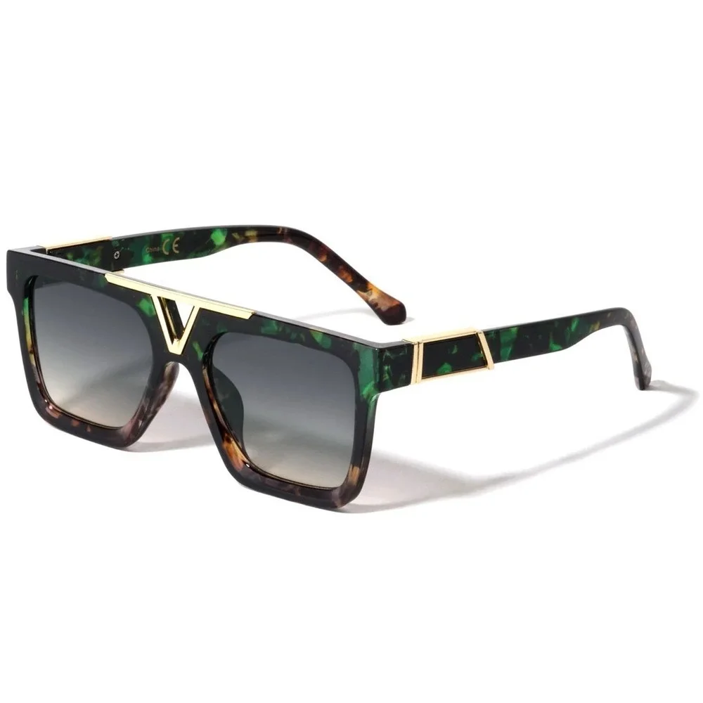 Square Frame Sunglasses V Detail Green Frame Gradient Lens Fashion Shades Lentes